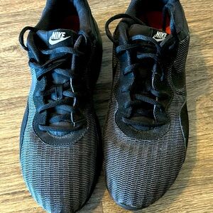 Nike LD Runners SE training shoes
